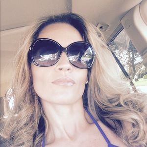 Meet your Posher, Natasha